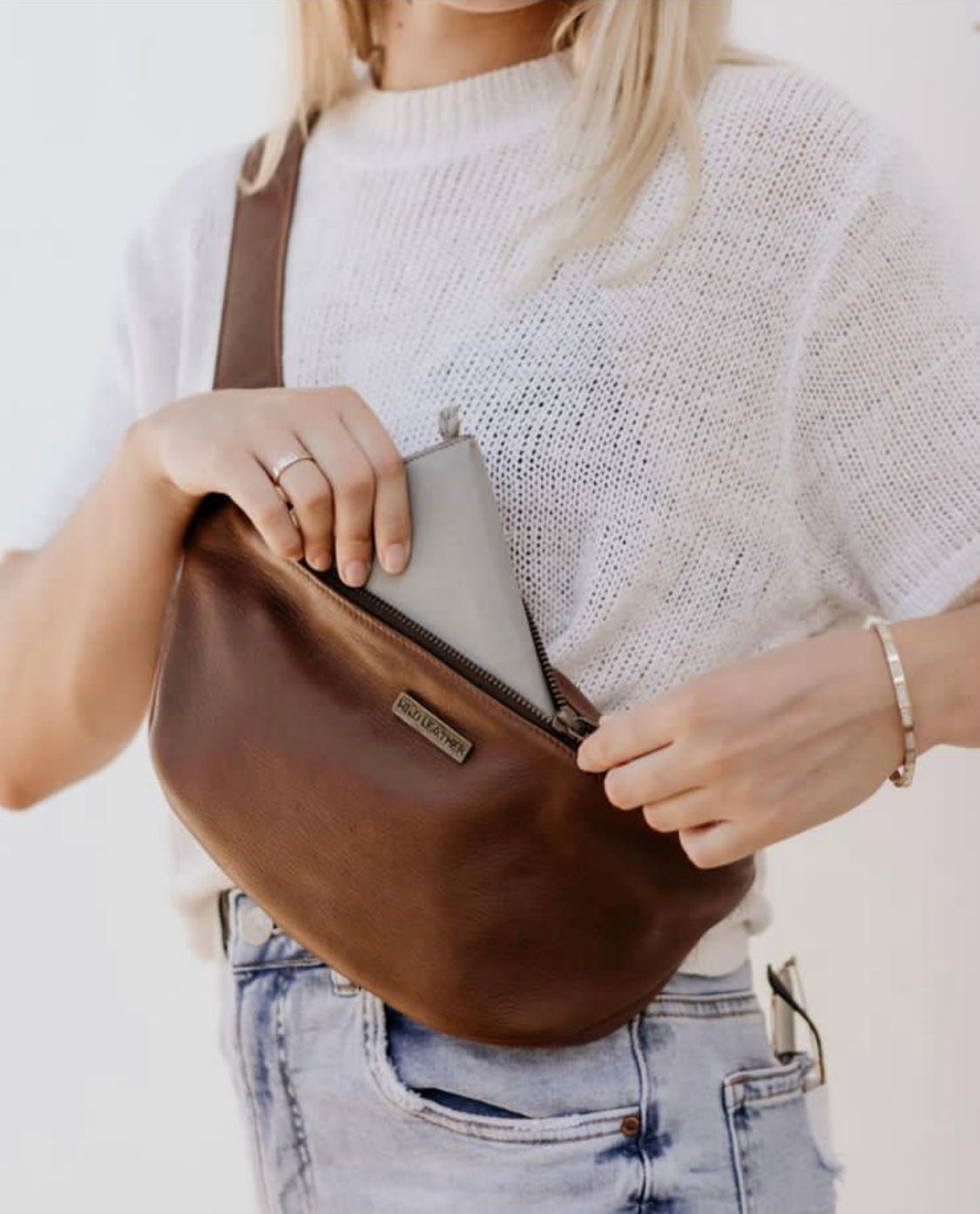 Moon Bag