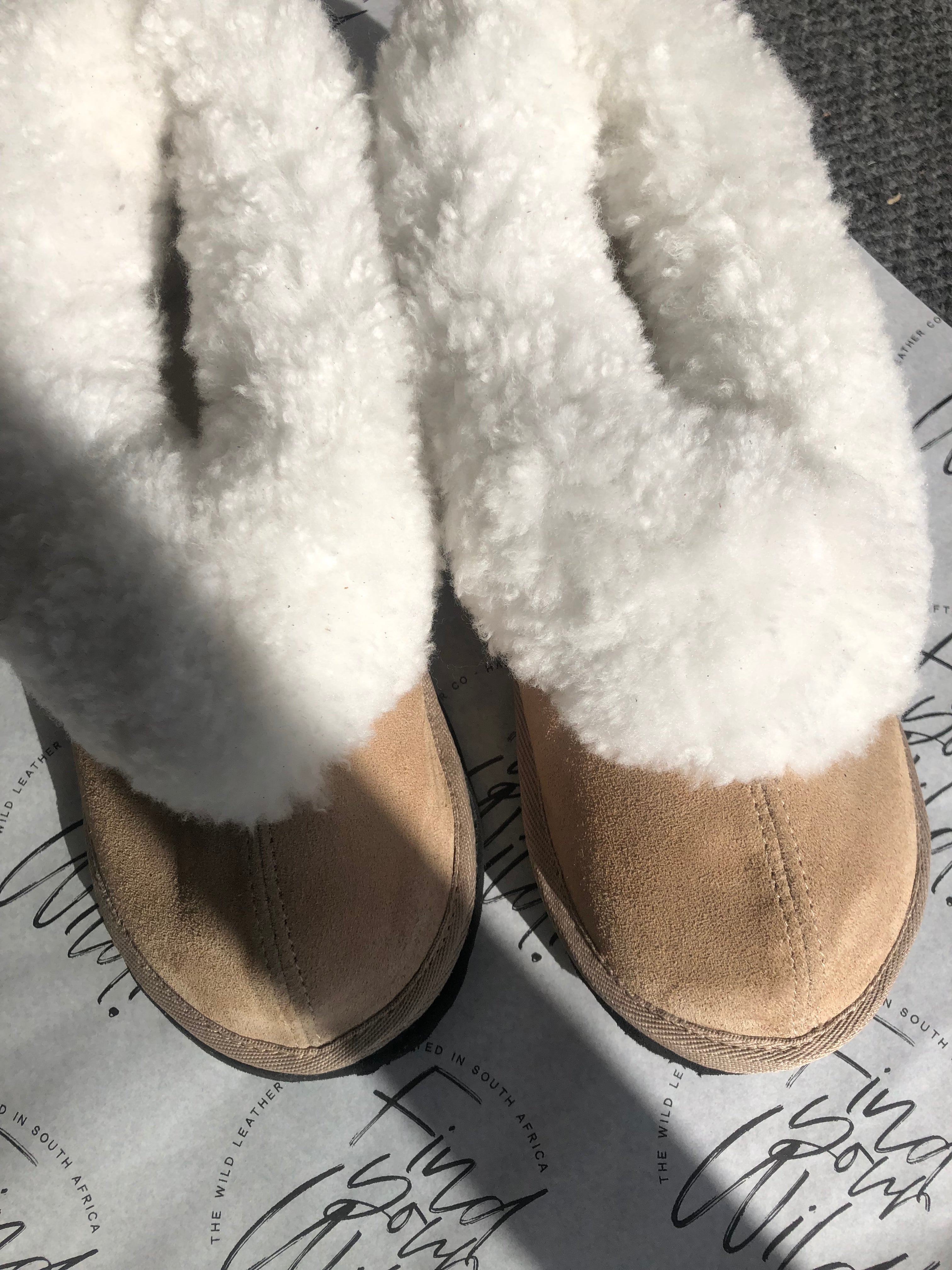 Forslag Stat Kassér The Cosy Boot Sheepskin Slippers – shop wild and free